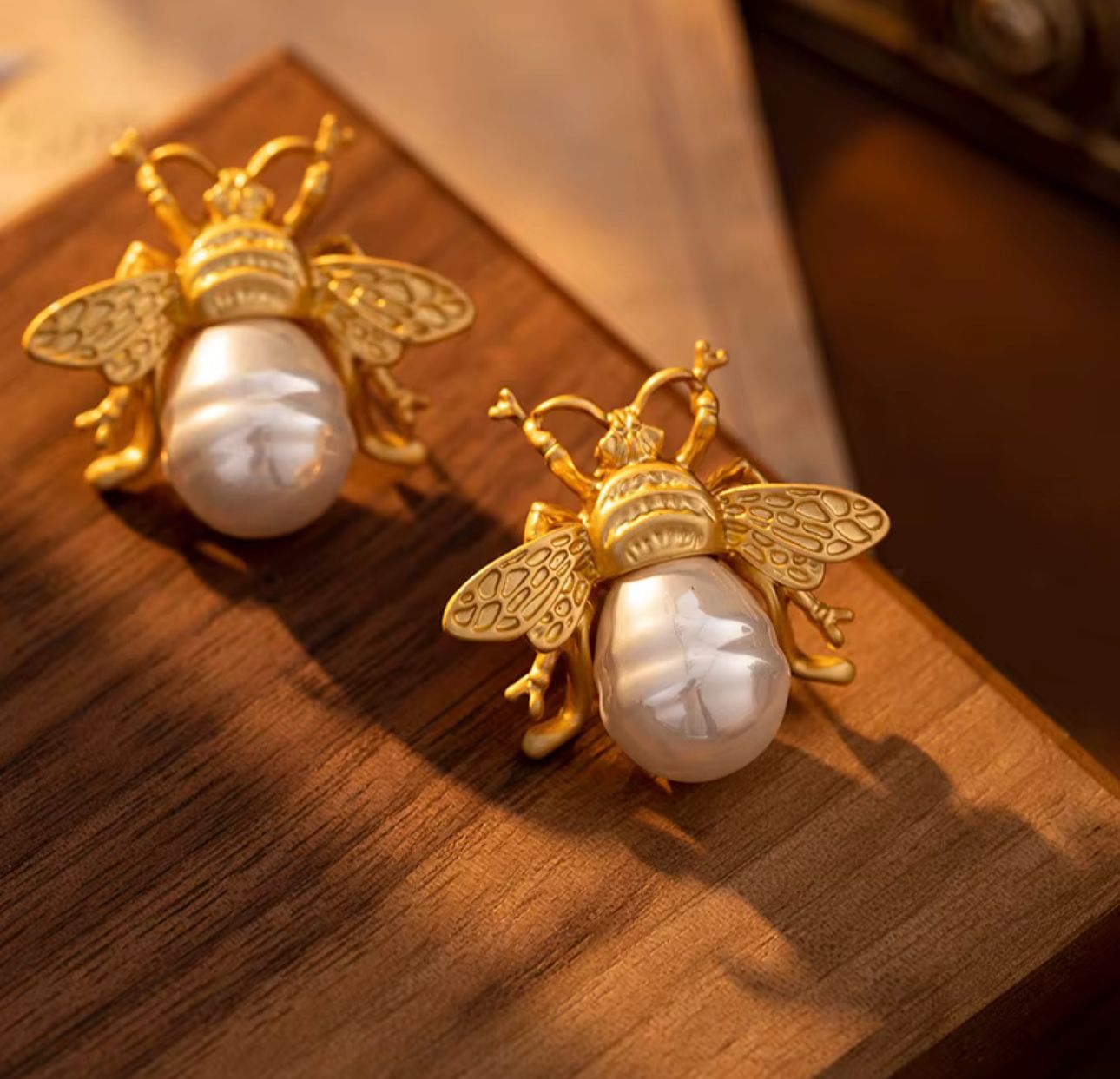 Vintage BEE