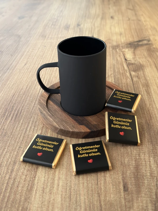 Erkek Öğretmenlere Özel Cam Çay Fincanlı, Çikolatalı ve Bileklikli Set, Öğretmenler Günü