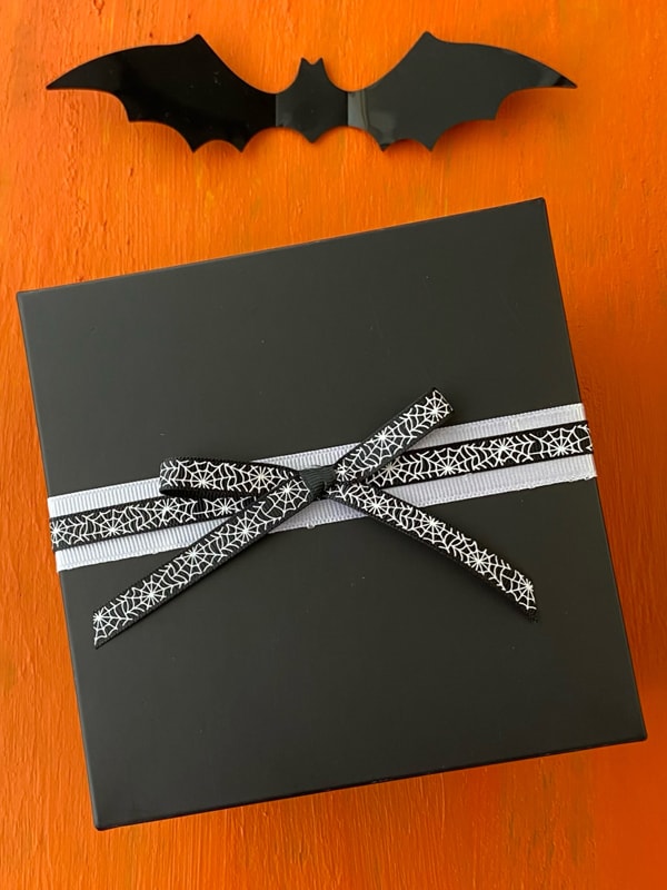 Kutuda Çikolatalı Halloween Kupası, Cadılar Bayramı Kupası, "I am a Witch", Ben Bir Cadıyım