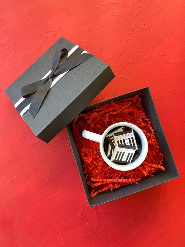 Kutuda Çikolatalı Piyano Kupa, Porselen Kupa, Piyano Sevenlere, Müzik Öğretmeni Hediyesi, İsme Özel