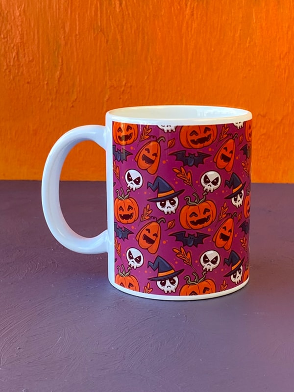 Çikolatalı Karışık Desenli Mor Zeminli Halloween Kupası, Cadılar Bayramı Kupası 