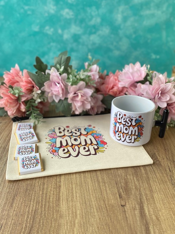 Kutuda Çikolatalı ve Clutch Çantalı "BEST MOM EVER" Kupası, Anneye Hediye, Anneler Günü