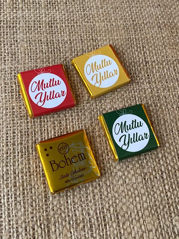 Yılbaşına Özel Ekoseli Kutuda Yılbaşı Çikolatası, Yeni Yıl Hediyesi