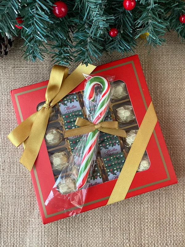 Kırmızı Kutuda Baston Şeker Hediyeli Yılbaşı Çikolatası, Yeni Yıl Hediyesi