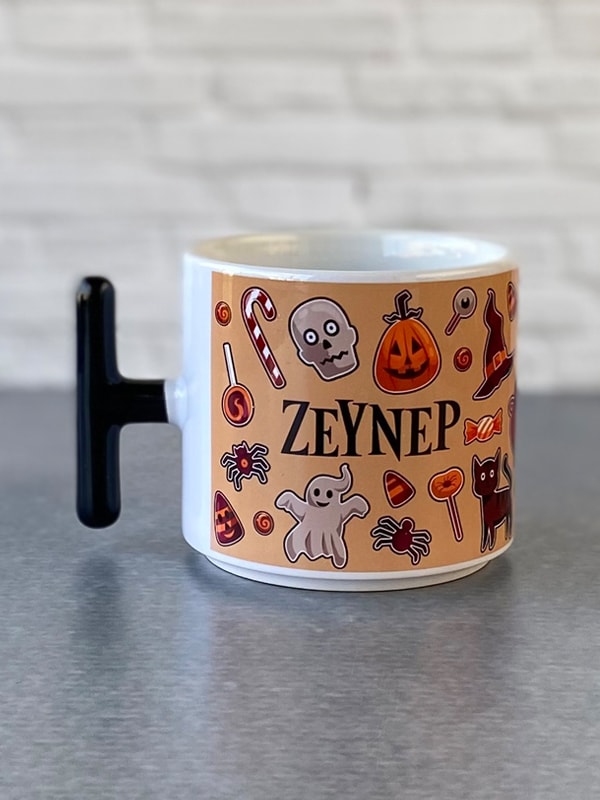 Çikolatalı İsme Özel Karışık Desenli Halloween T Kupa, Cadılar Bayramı Kupası