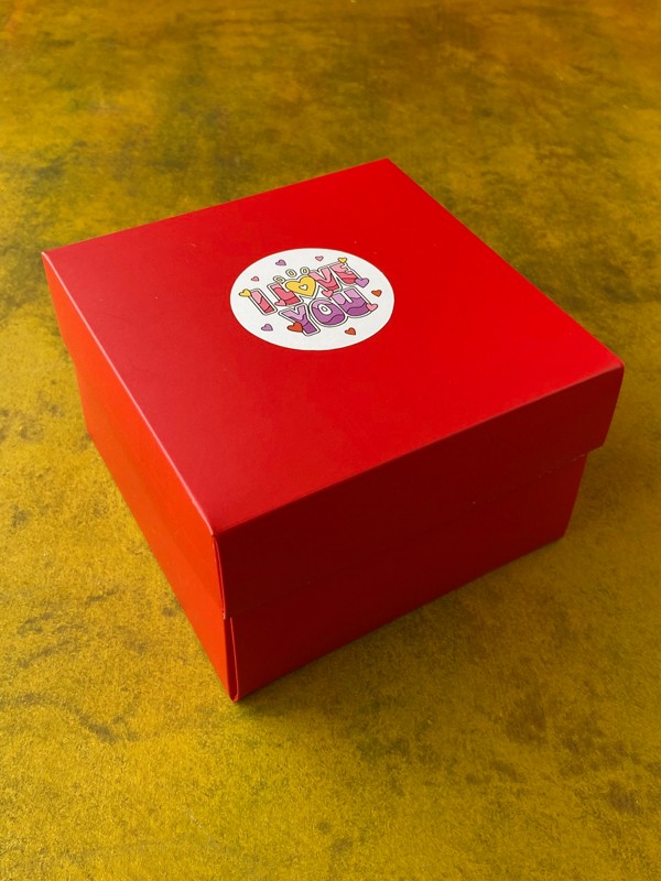 Kutuda Çikolatalı "I LOVE YOU" Kupası, Sevgiliye Özel, Sevgiliye Hediye, Sevgililer Günü