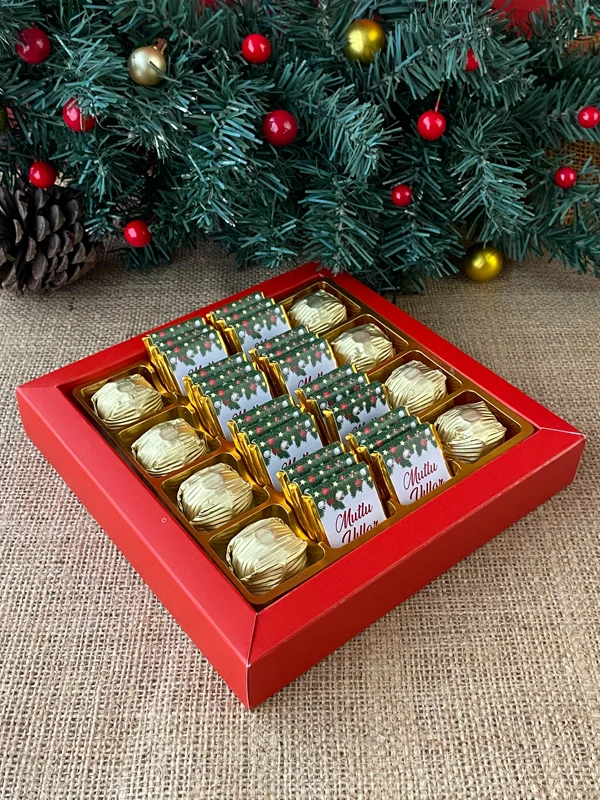 Yılbaşına Özel Ekoseli Kutuda Spesiyal Yılbaşı Çikolatası, Yeni Yıl Hediyesi