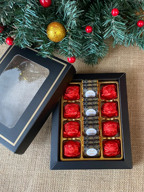 Küçük Siyah Kutuda Baston Şeker Hediyeli Yılbaşı Çikolatası, Yeni Yıl Hediyesi