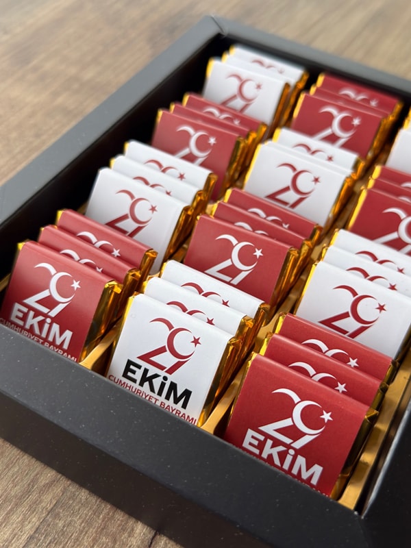 Siyah Kutuda Cumhuriyet Bayramı, 29 Ekim Çikolataları