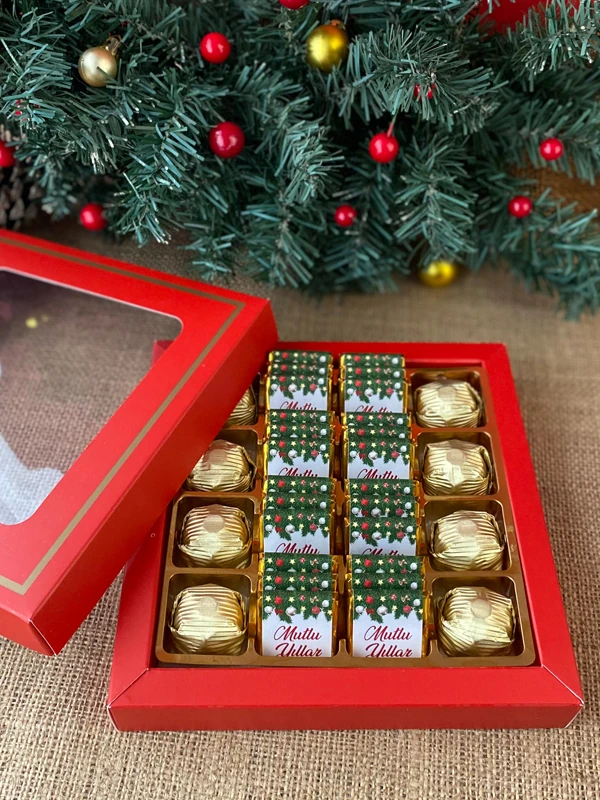 Yılbaşına Özel Ekoseli Kutuda Spesiyal Yılbaşı Çikolatası, Yeni Yıl Hediyesi