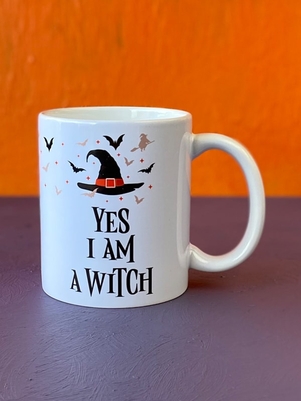 Kutuda Çikolatalı Halloween Kupası, Cadılar Bayramı Kupası, "I am a Witch", Ben Bir Cadıyım