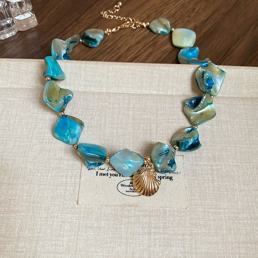 Aqua Essence Kolye