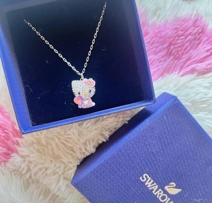 Swr Hello Kitty Kolye ( ön sipariş , açıklamayı okuyunuz.)