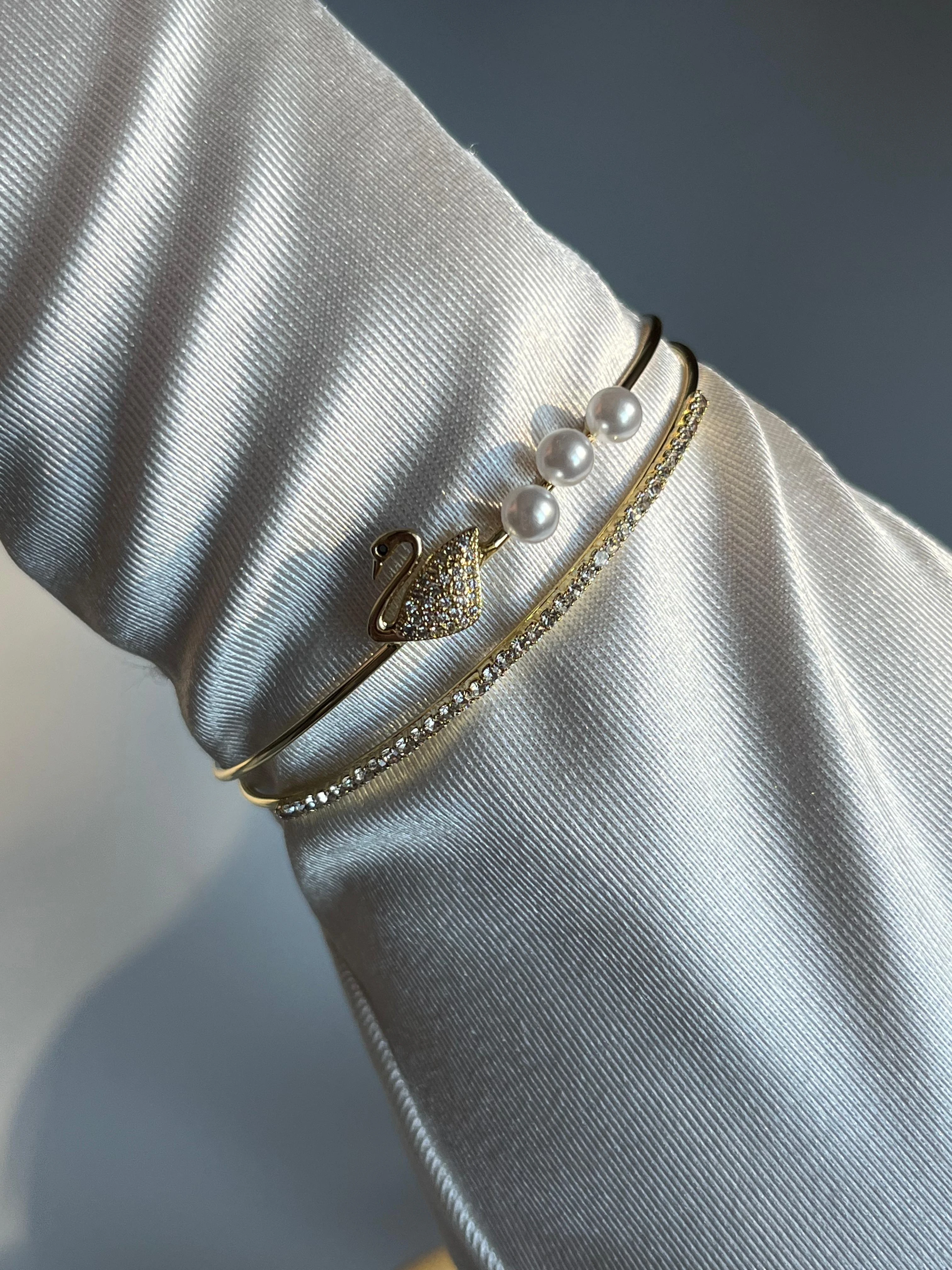 Çelik | Gold Elegant Swan Bilezik