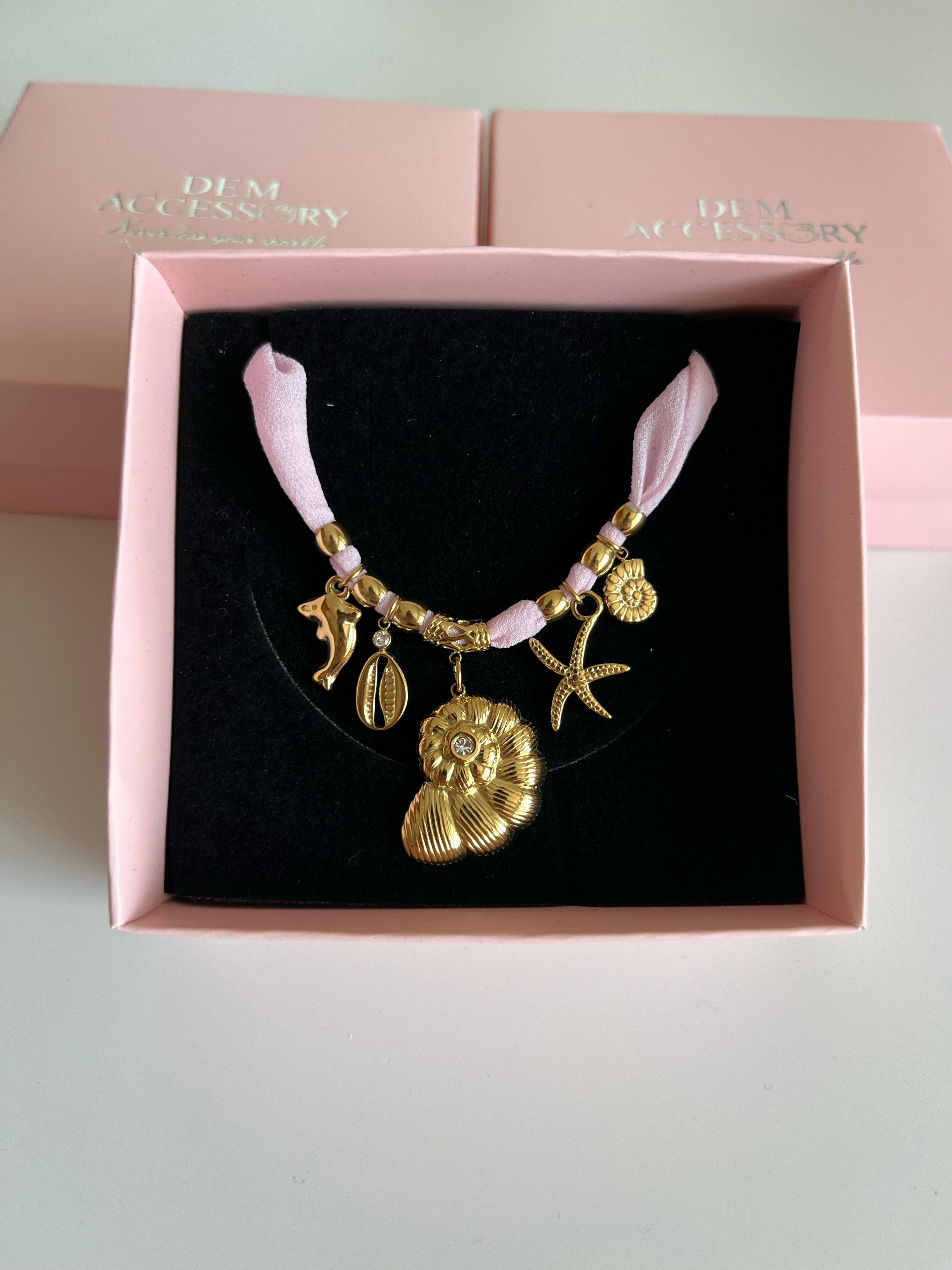 Rose Tide Kolye