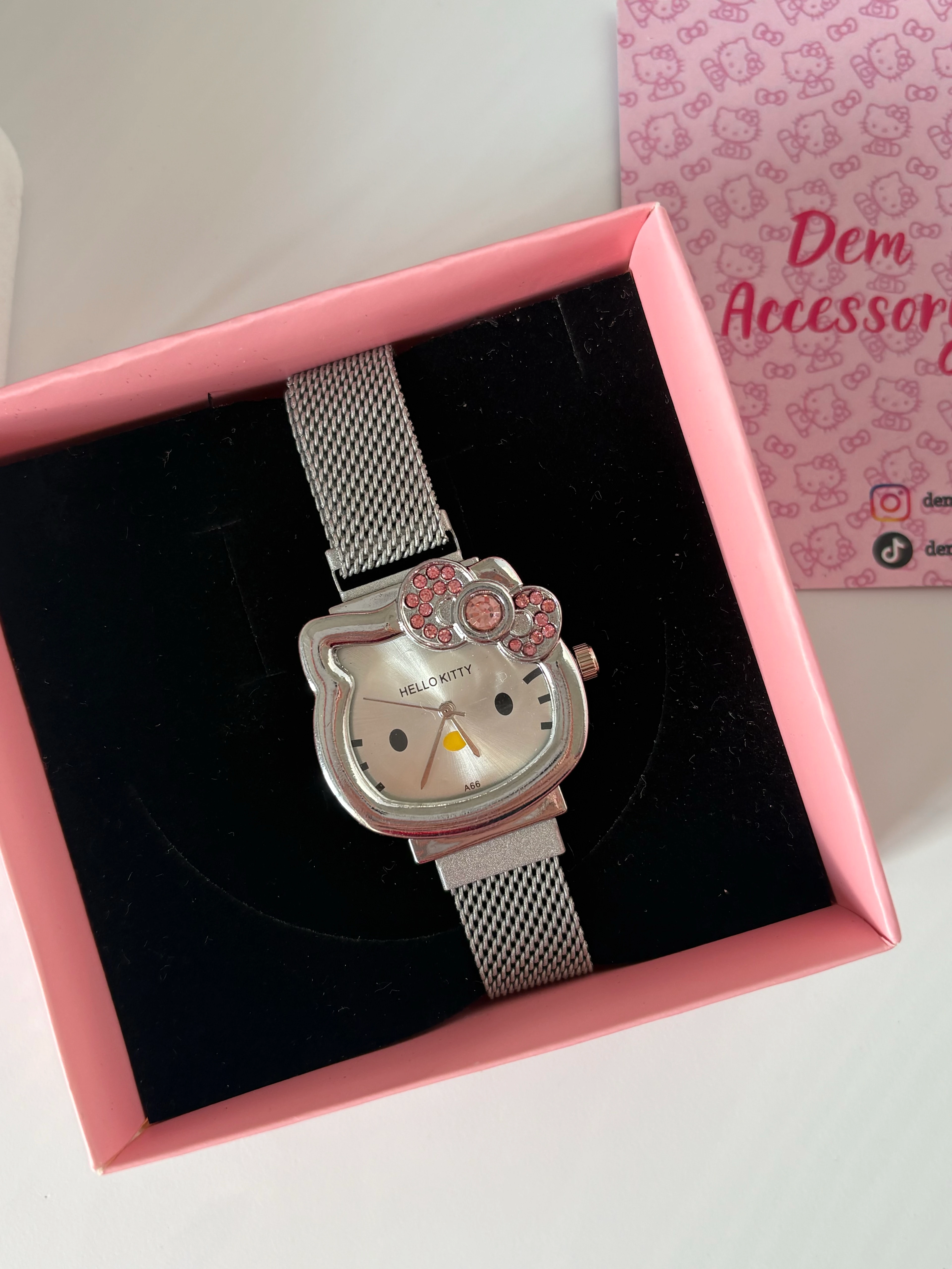 Hello Kitty Saat ( açıklamayı okuyunuz.)