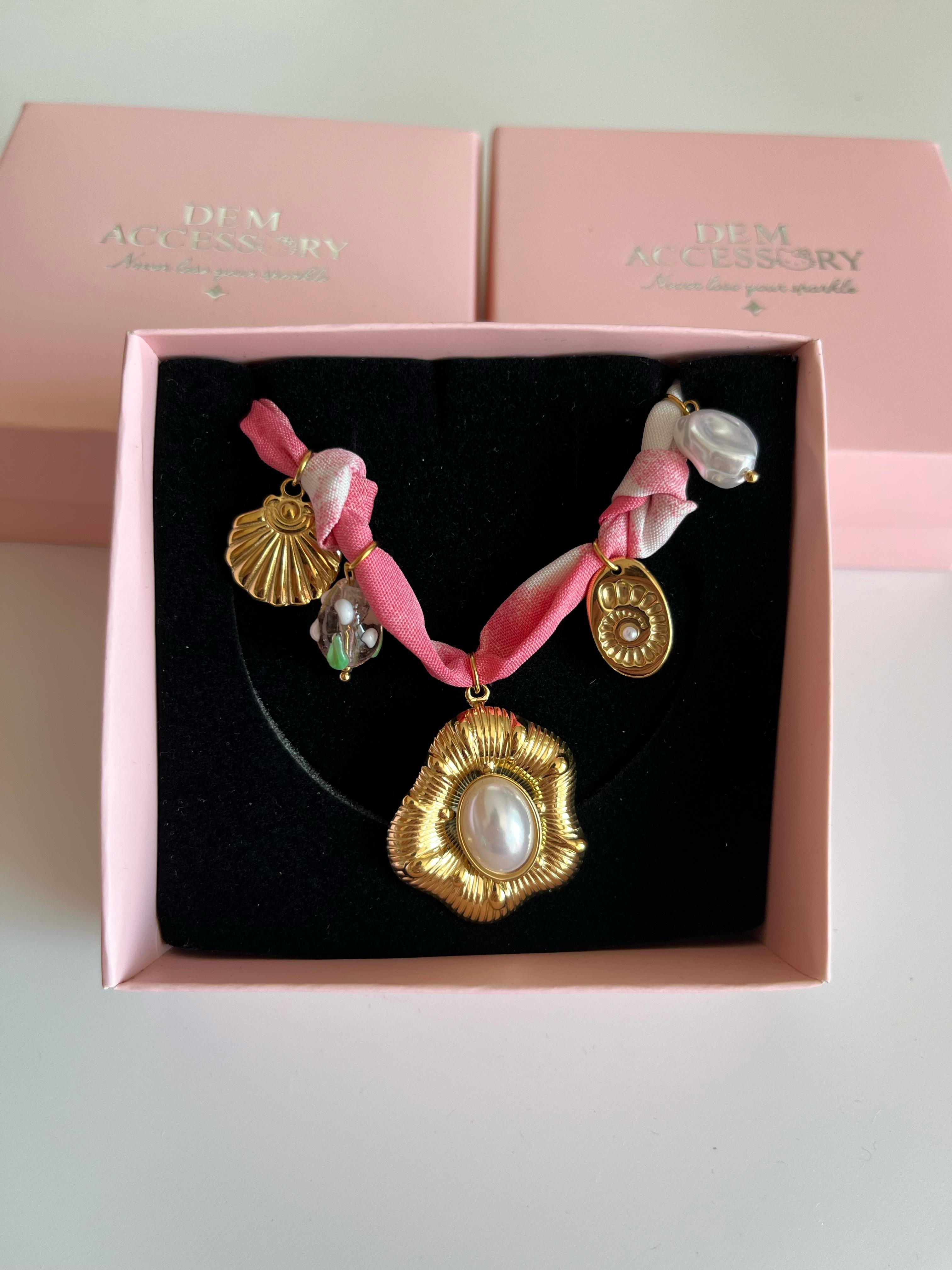 Blush Pearl Kolye