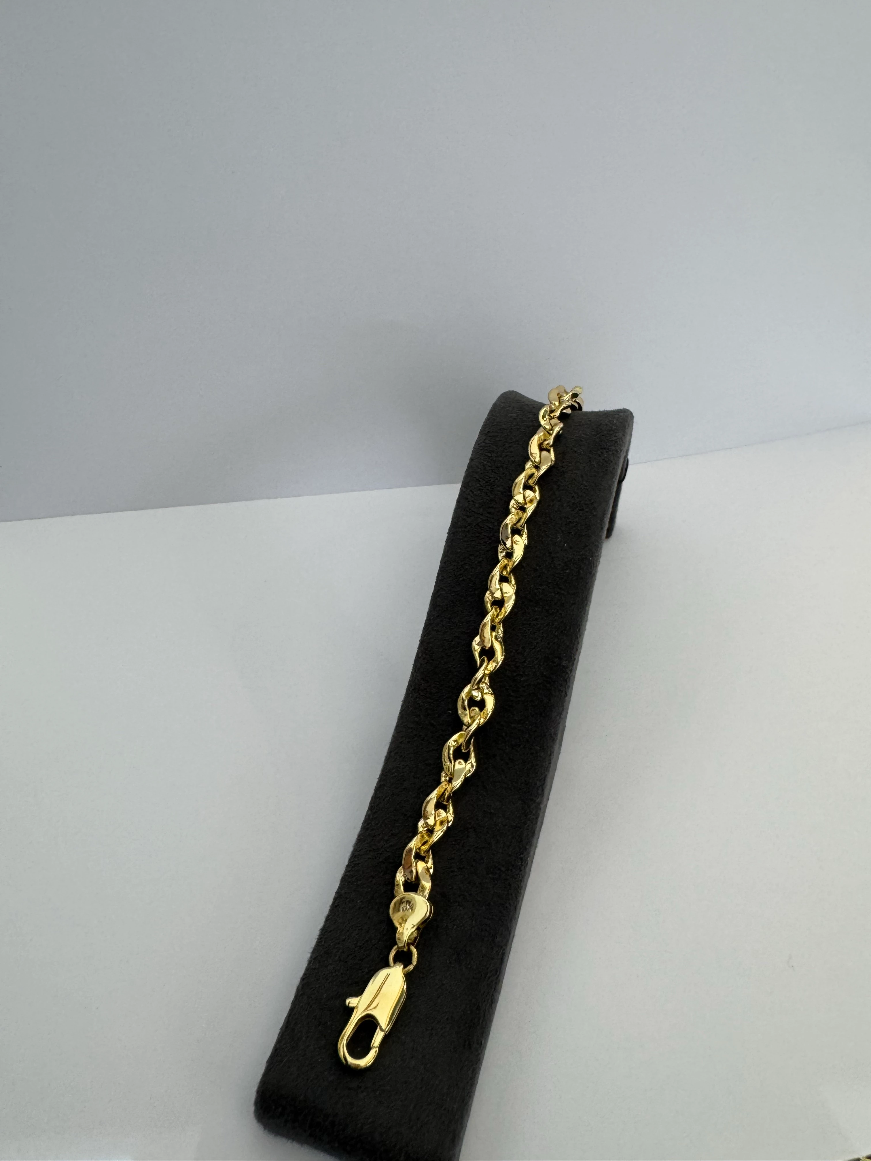 Leyla Taylan 14K Bileklik 