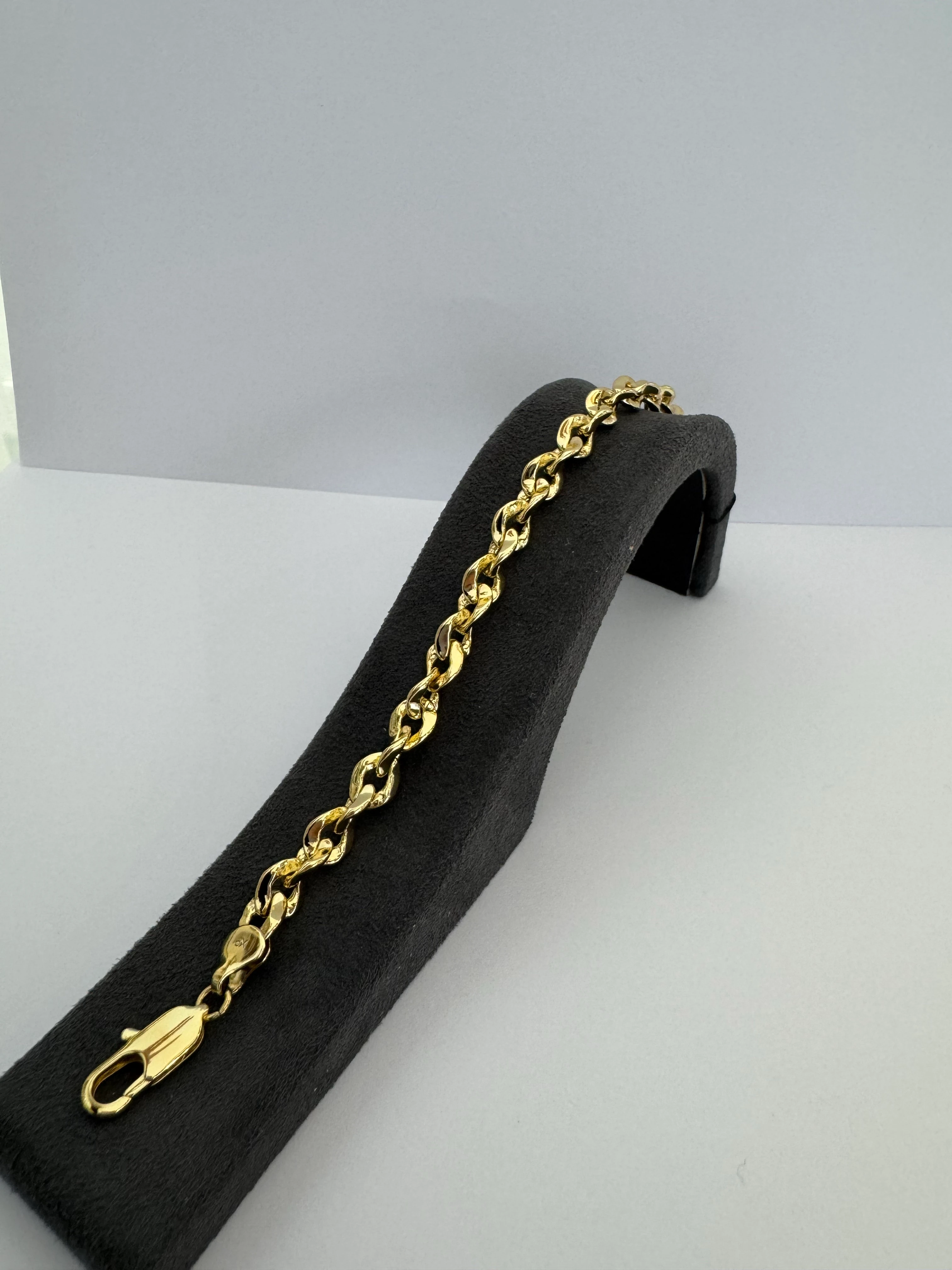 Leyla Taylan 14K Bileklik 