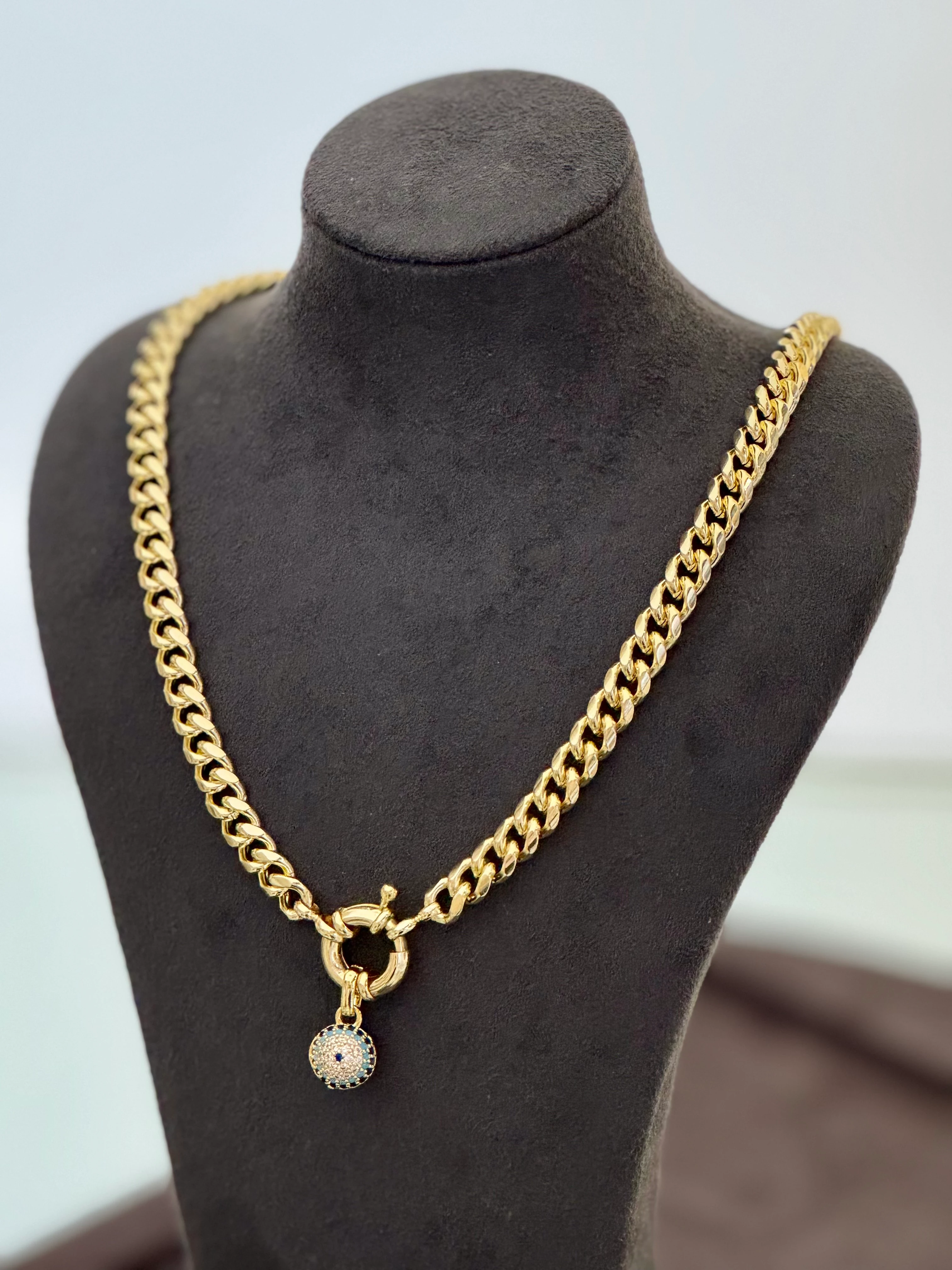 Top Zirkon Gemici Gurmet Kolye