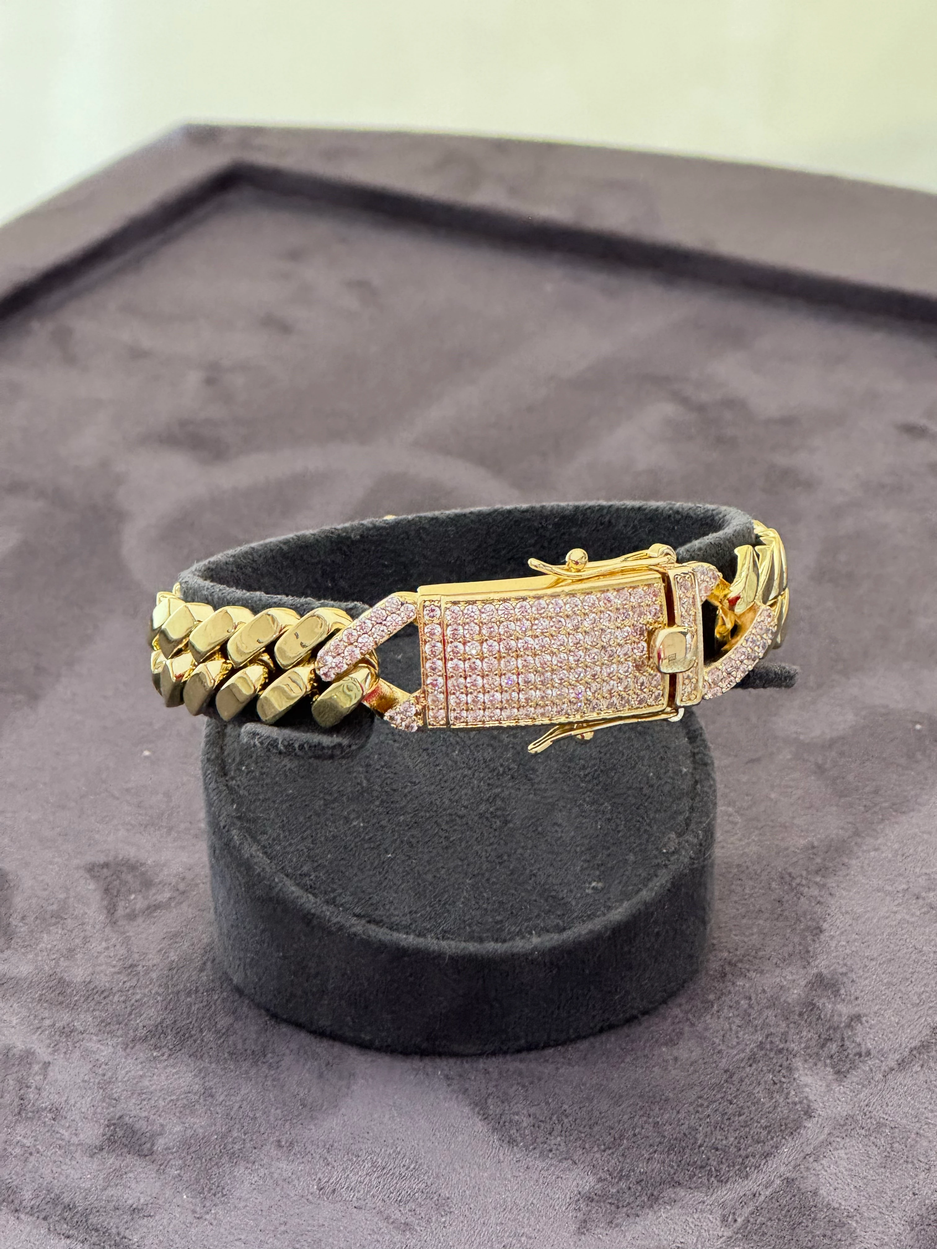 XL Taşlı Kilit Gurmet Bileklik