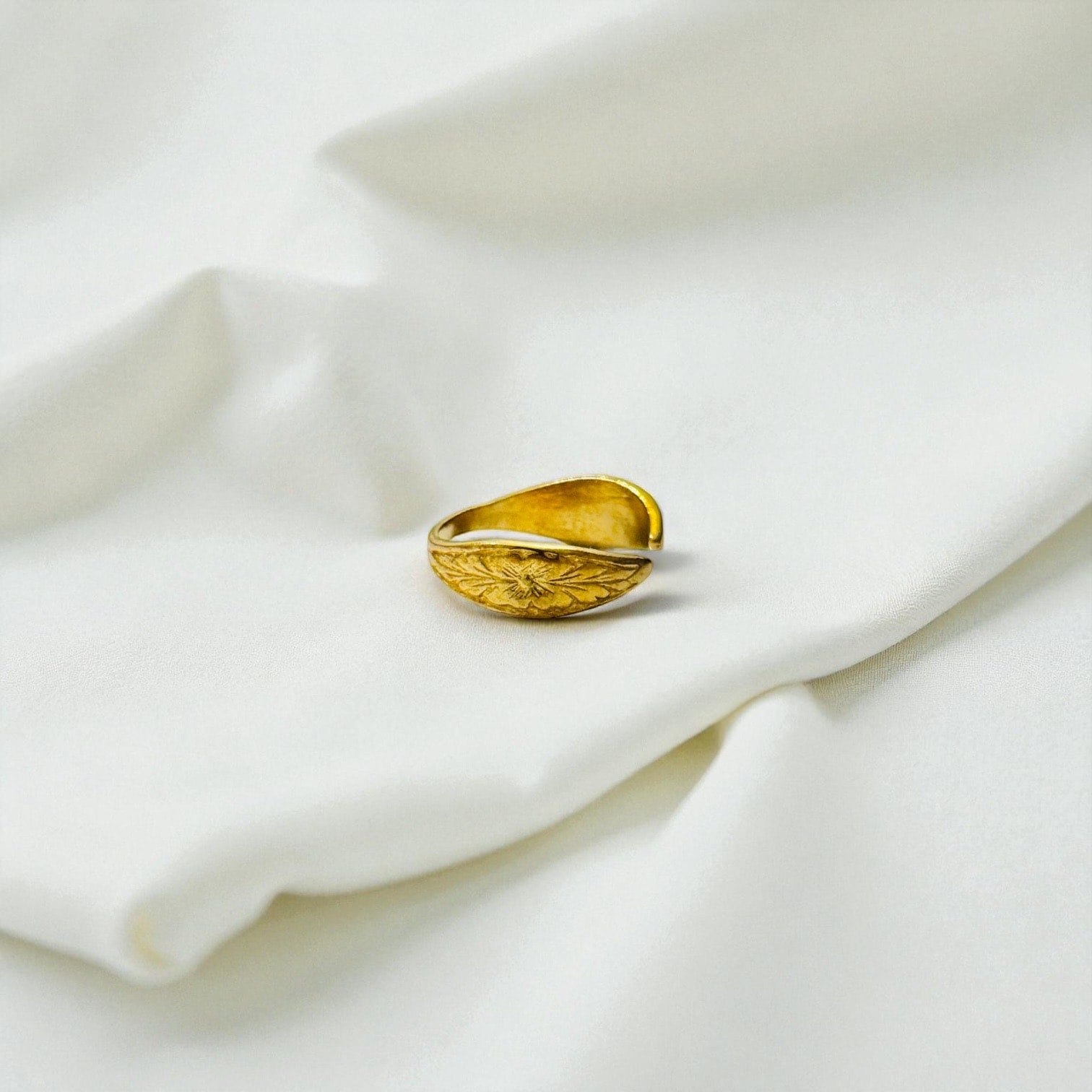 Pirinç Firuze Antik Yüzük Ayarlamalı