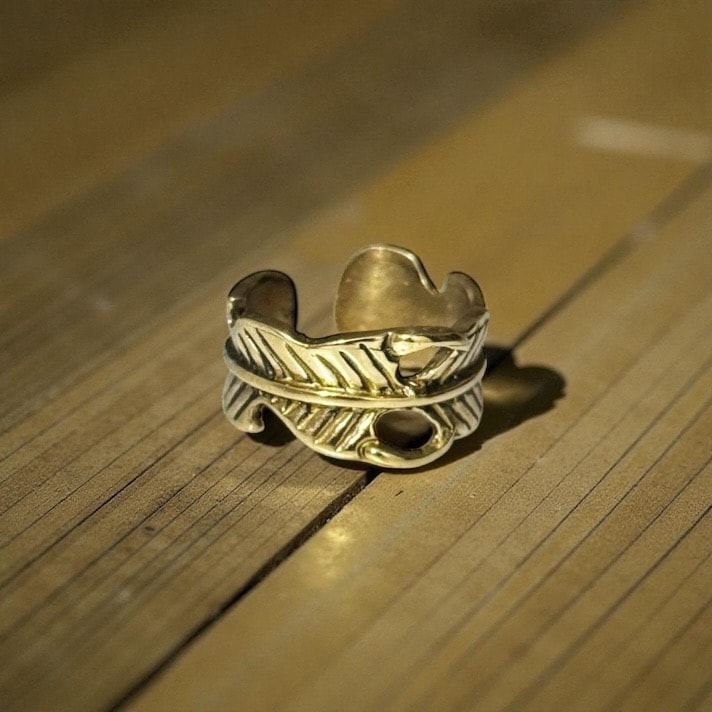 Pirinç Yaprak Motifli Yüzük Ayarlamalı