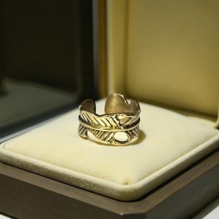 Pirinç Yaprak Motifli Yüzük Ayarlamalı