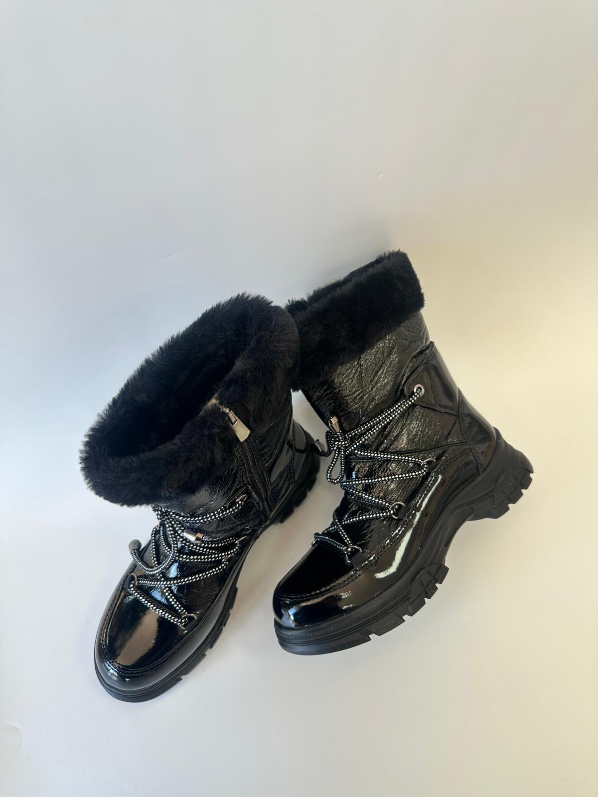 Sierra Kürk Detaylı Rugan Kadın Kar Botu