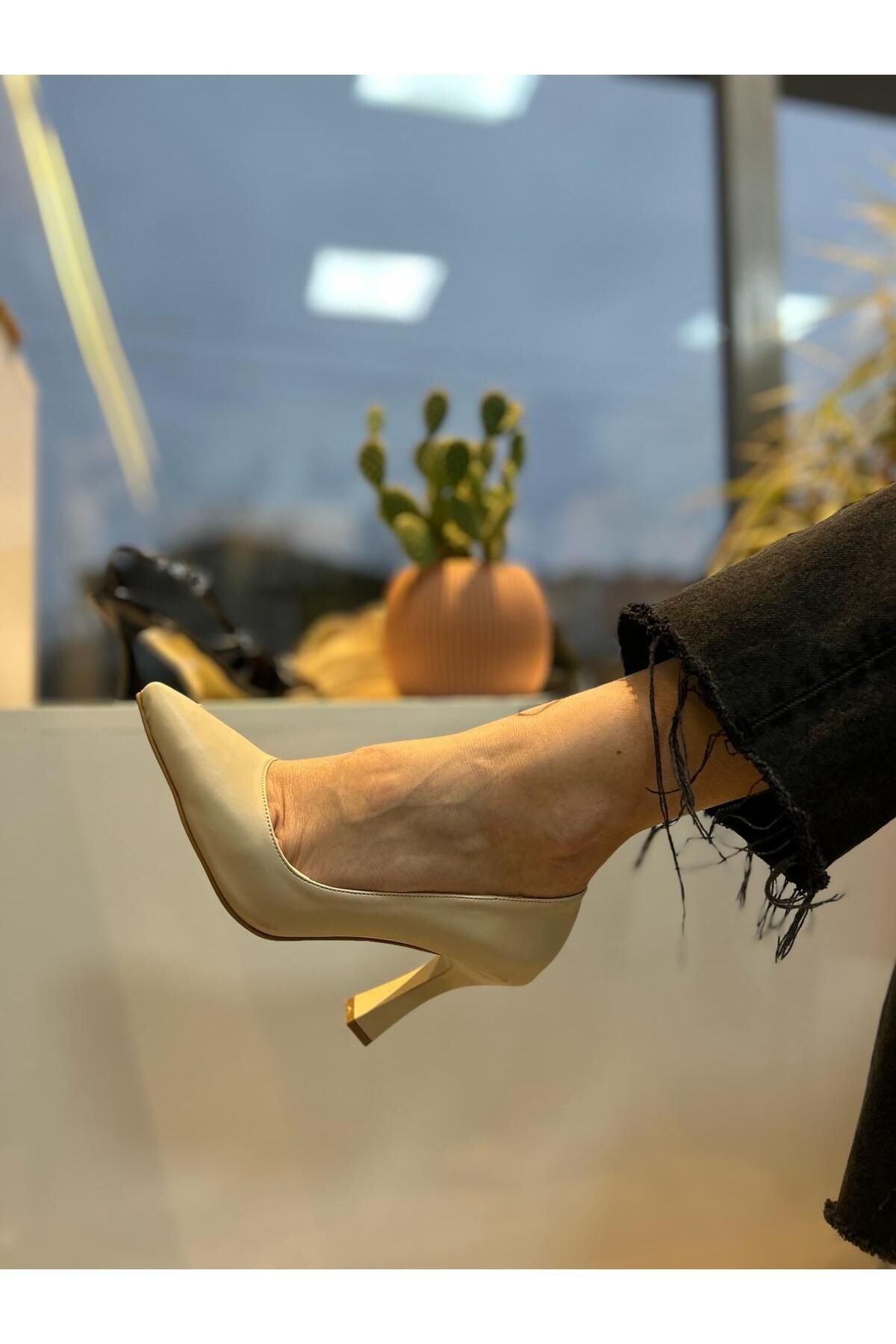Mila Şampanya Topuk Kadın Stiletto Ayakkabı
