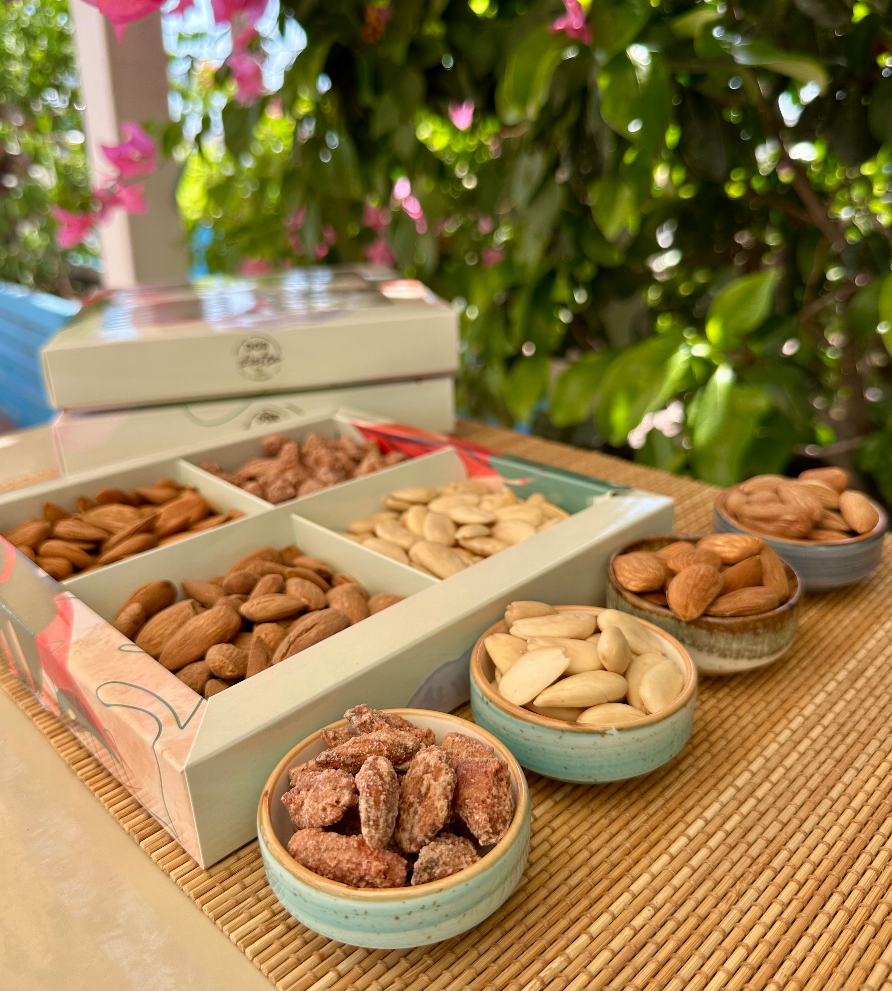 Badem Seçkisi 4'lü Lezzet Paketi (400 gr)