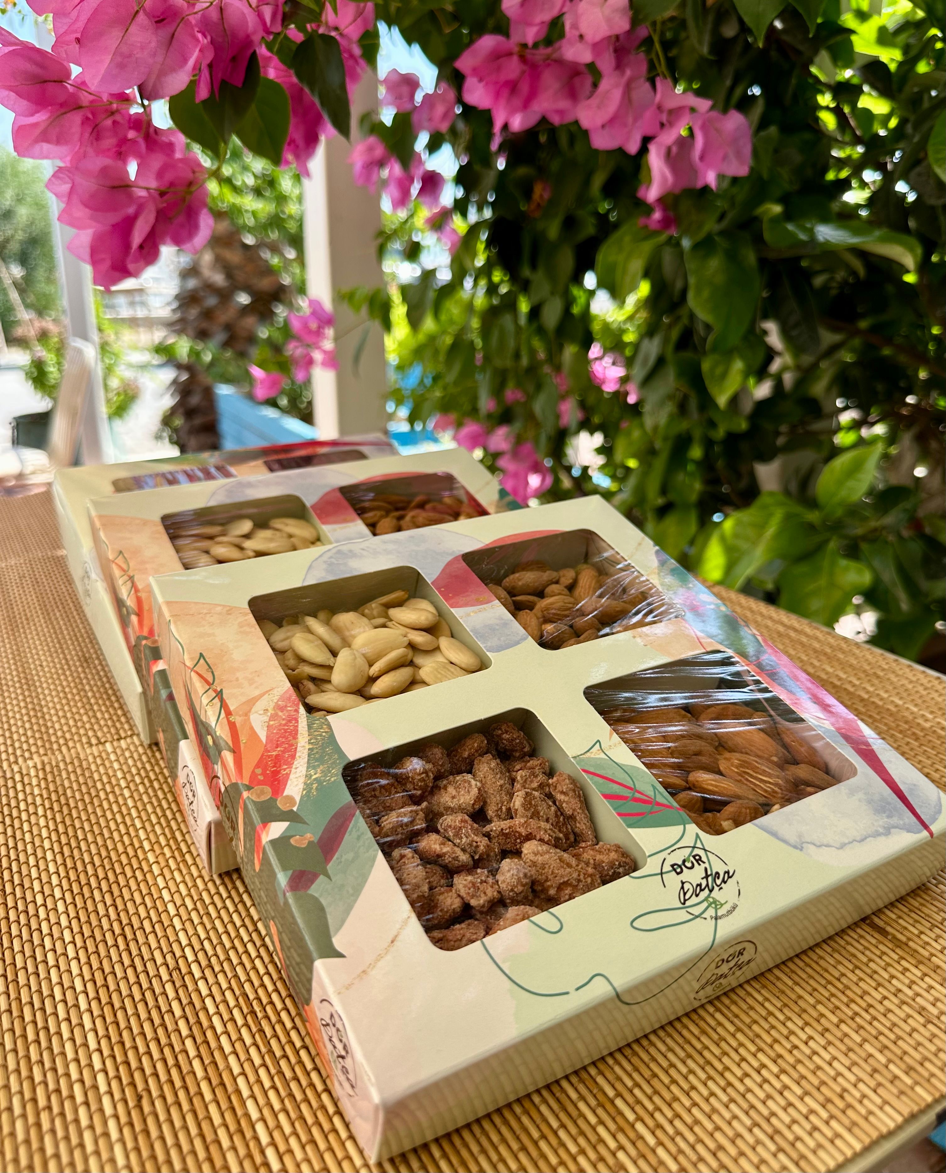 Badem Seçkisi 4'lü Lezzet Paketi (400 gr)