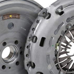 VOLANT SETİ (MERKEZLİ-START STOP)	VW T6  (140HP) 2.0TDI CAAC