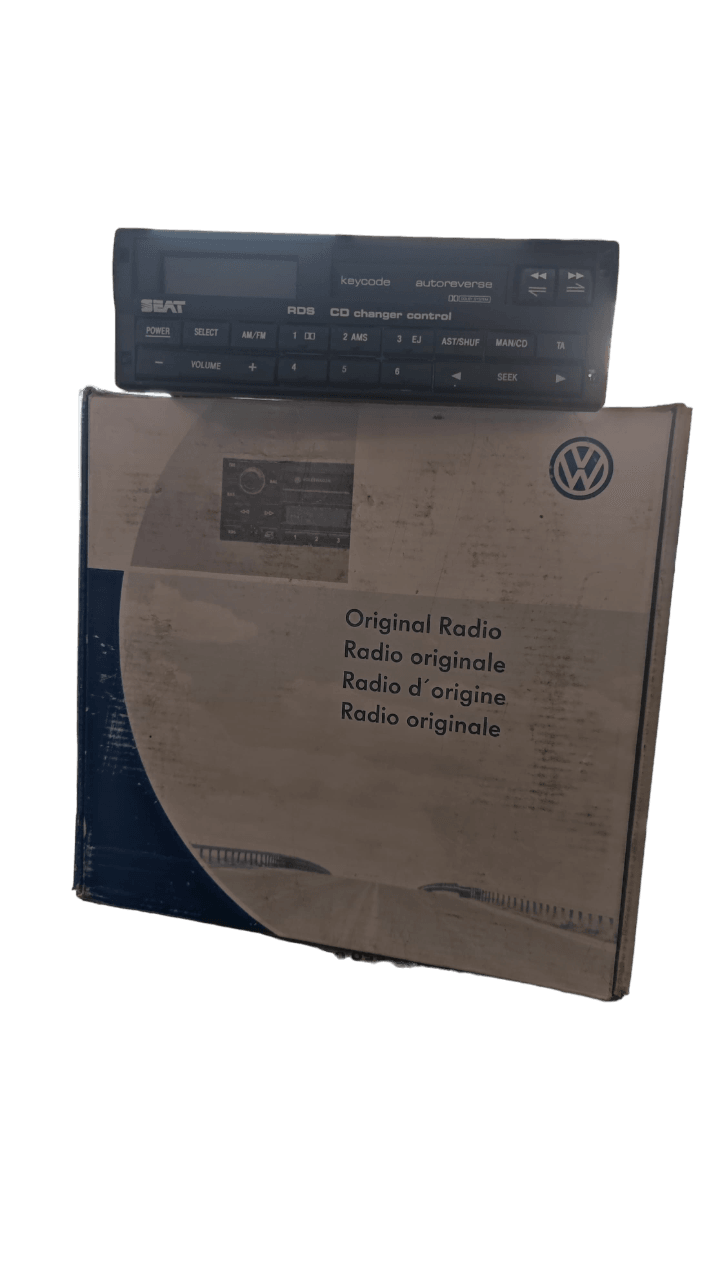 ORJİNAL SEAT YAZILI TEYP RADYO