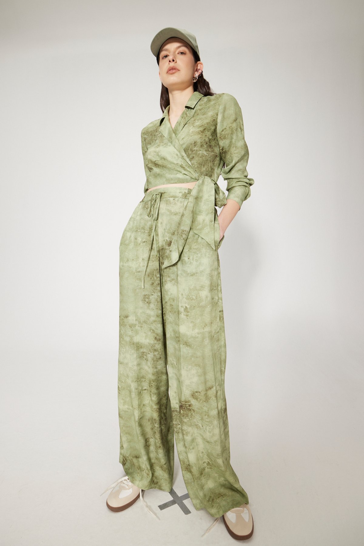 WIDE FLOWING TROUSERS - GREEN PRINT