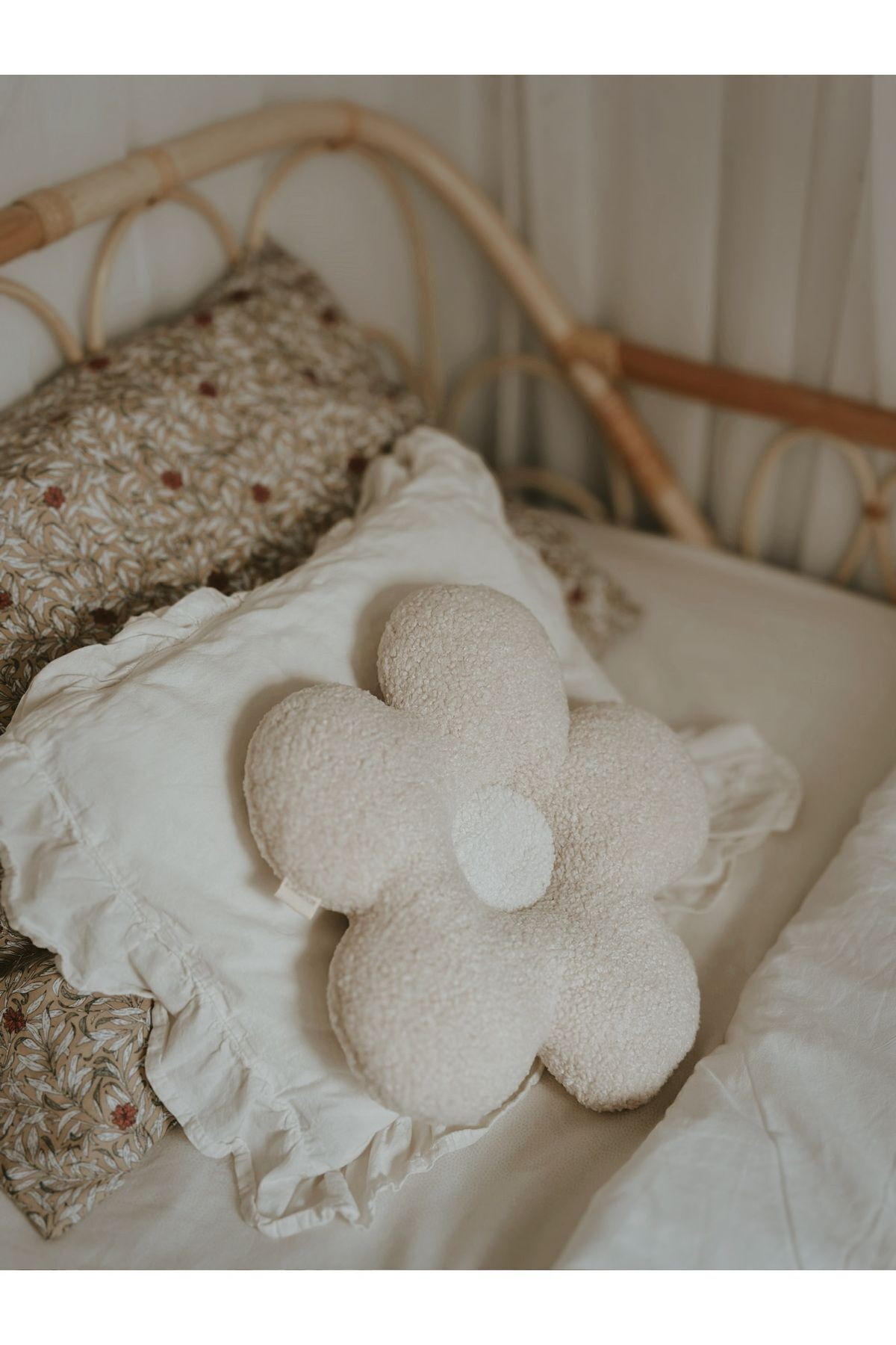 Teddy Daisy Yastık 34x35 Cm Krem