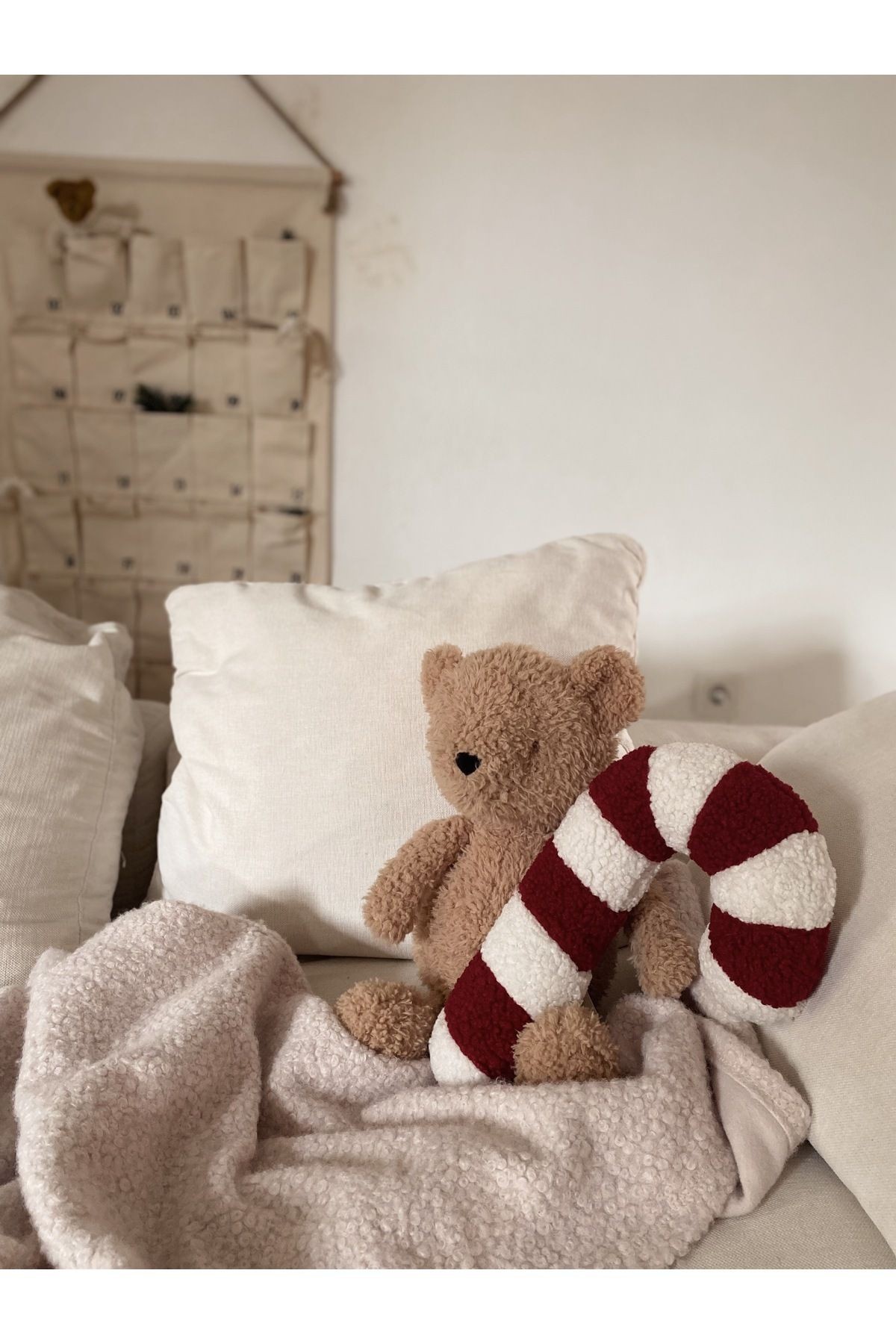 Teddy Yılbaşı Baston Şeker Yastık Bordo Beyaz