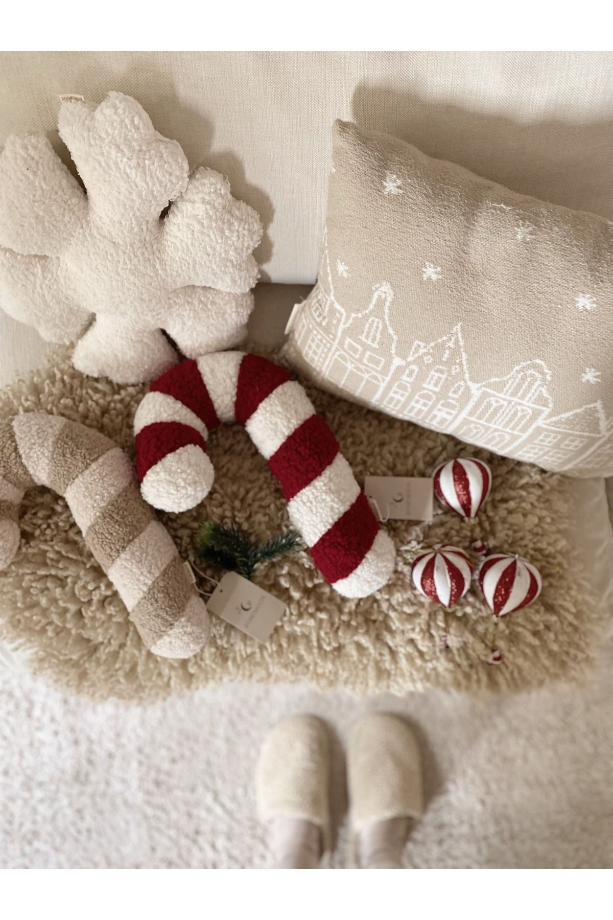 Teddy Yılbaşı Baston Şeker Yastık Bordo Beyaz