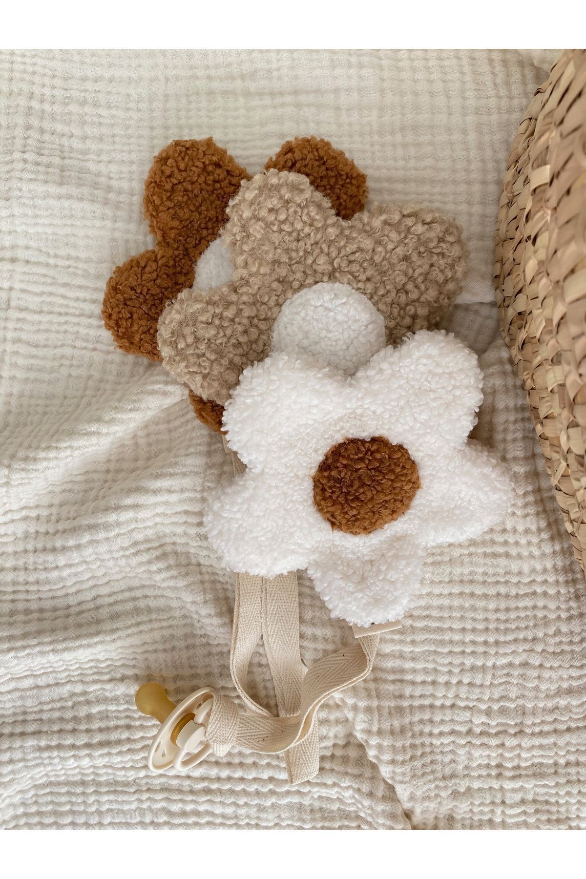 Teddy Daisy Emzik Askısı Beyaz