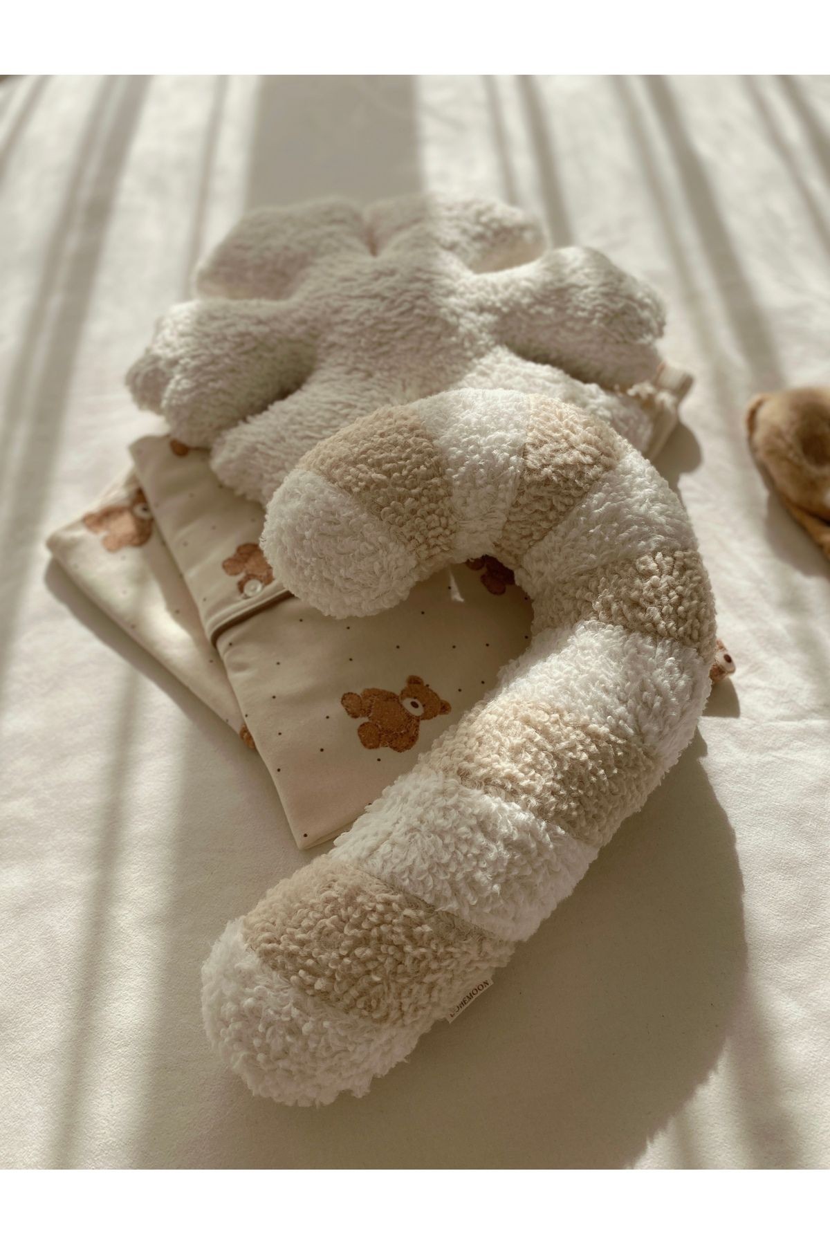 Teddy Yılbaşı Baston Şeker Yastık Krem Beyaz