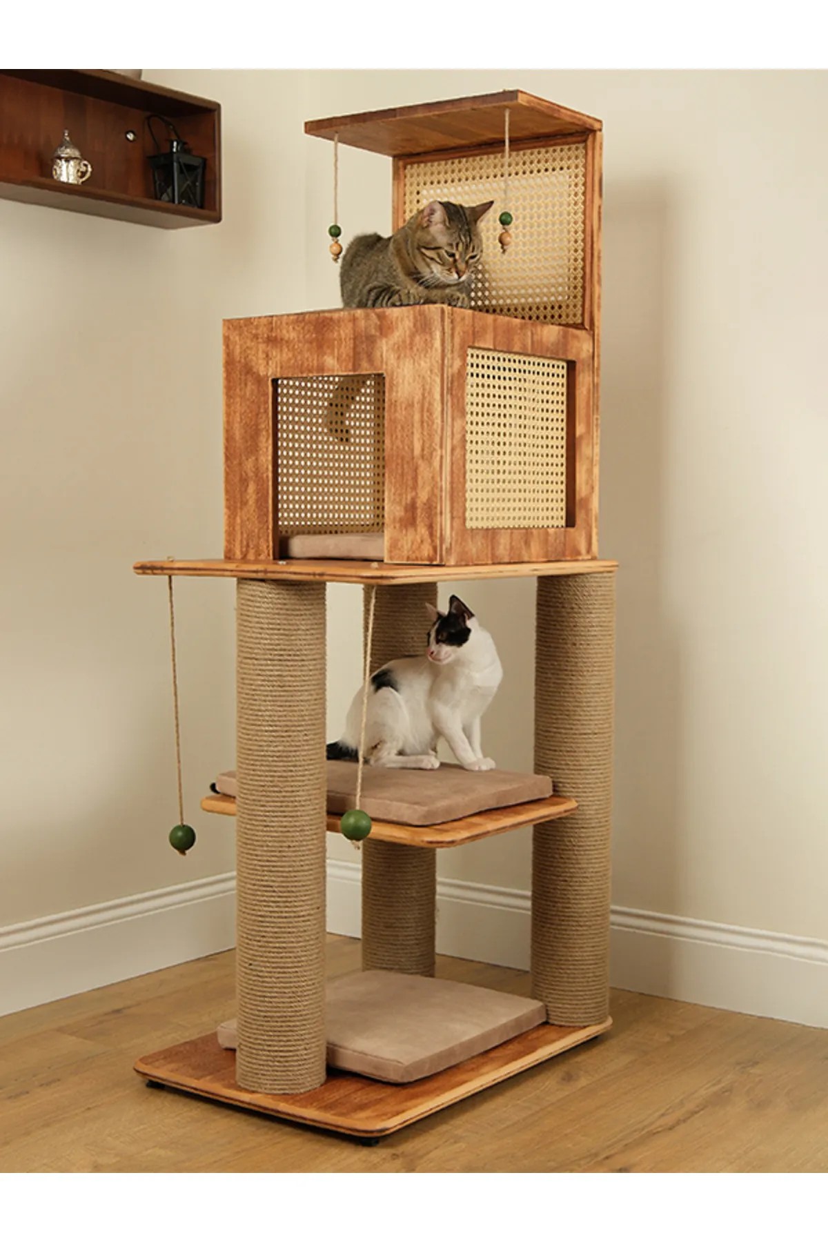 Bead Coffee Luxury Wooden Cat House With Scratching Unit
