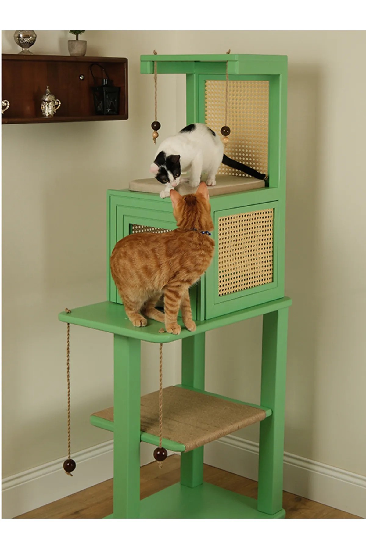 Bead Green Luxury Wooden Cat House With Scratching Unit