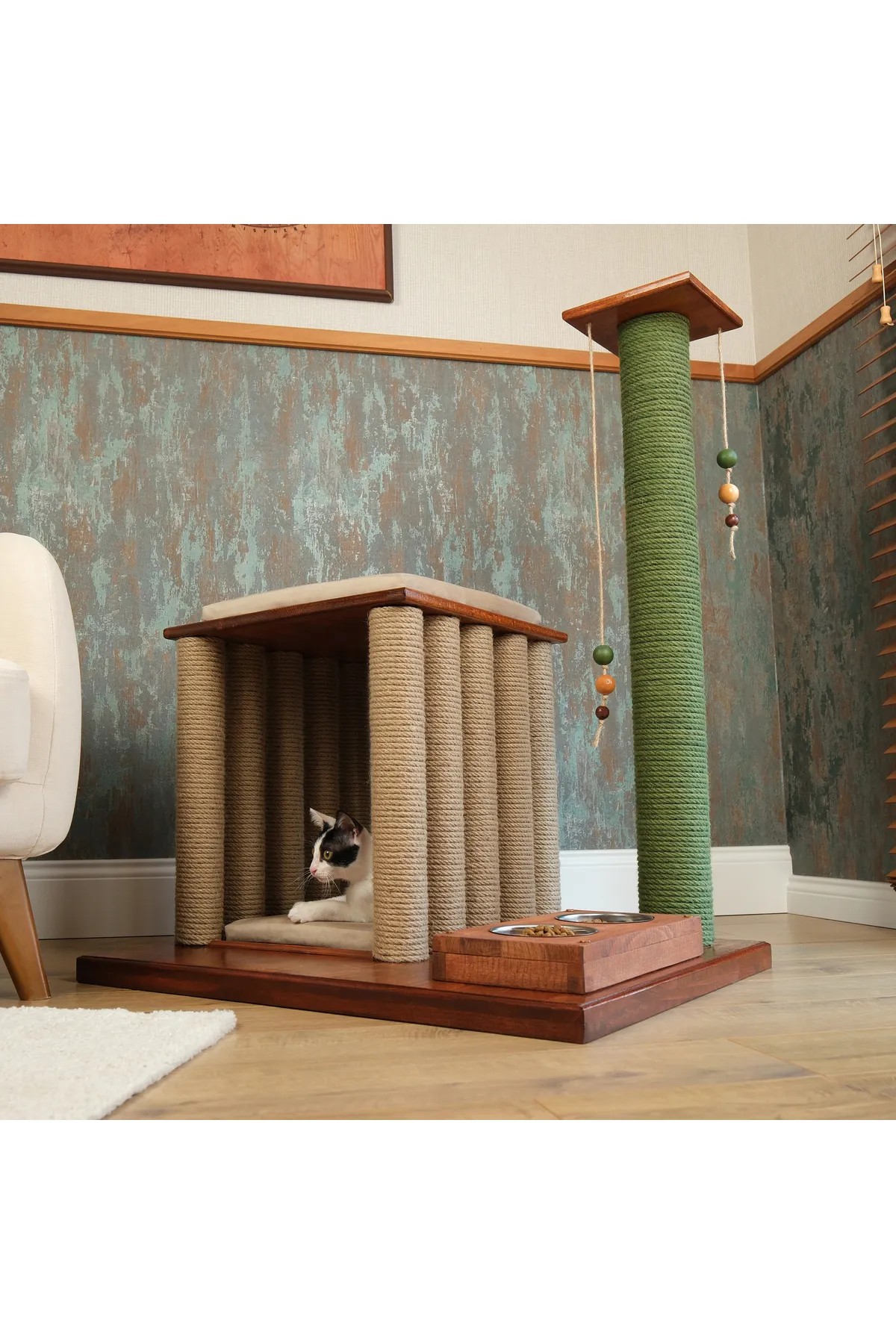 Pie Luxury Cat House With Wooden Scratching Unit