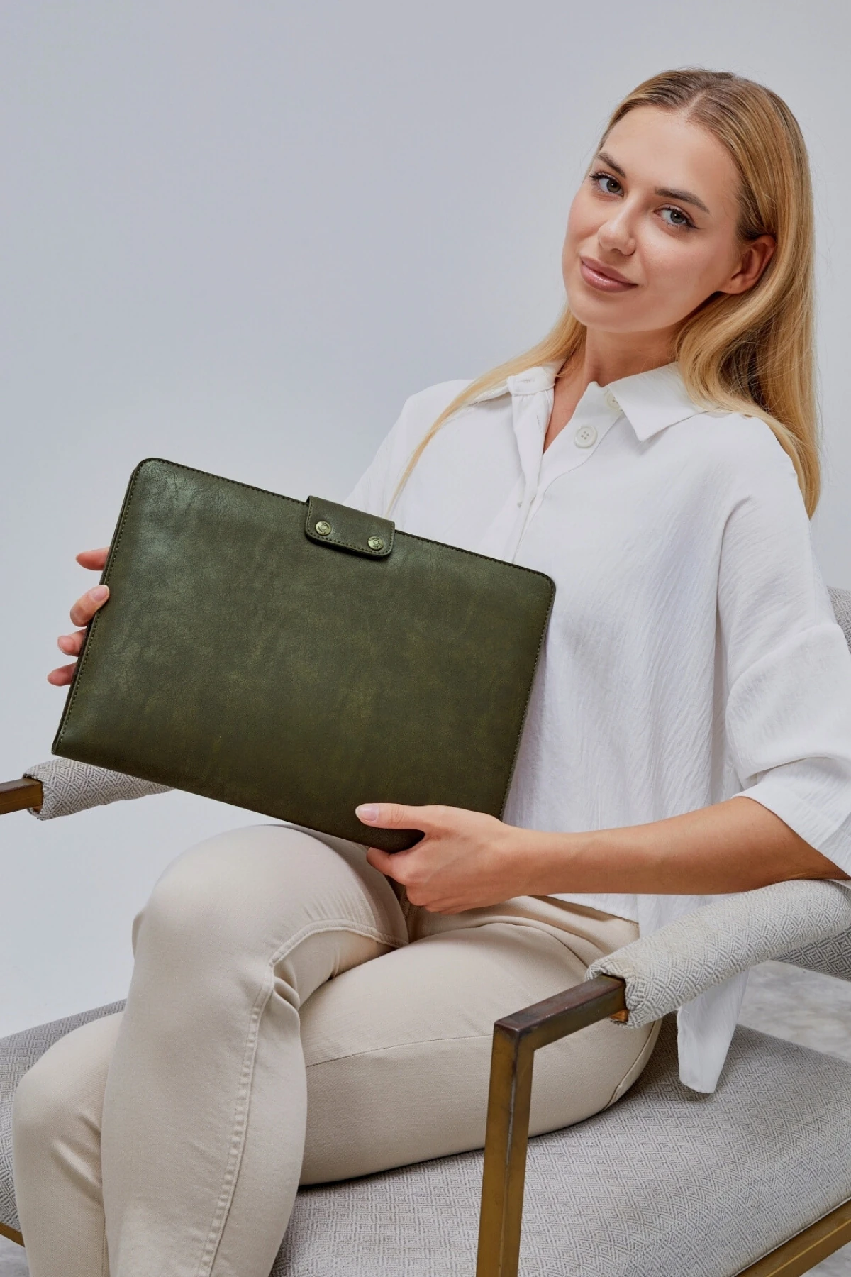 Ingrid 13-14 Inç Macbook Air/Pro Ipad  Uyumlu Notebook & Evrak & Tablet Çantası  - Haki Yeşil