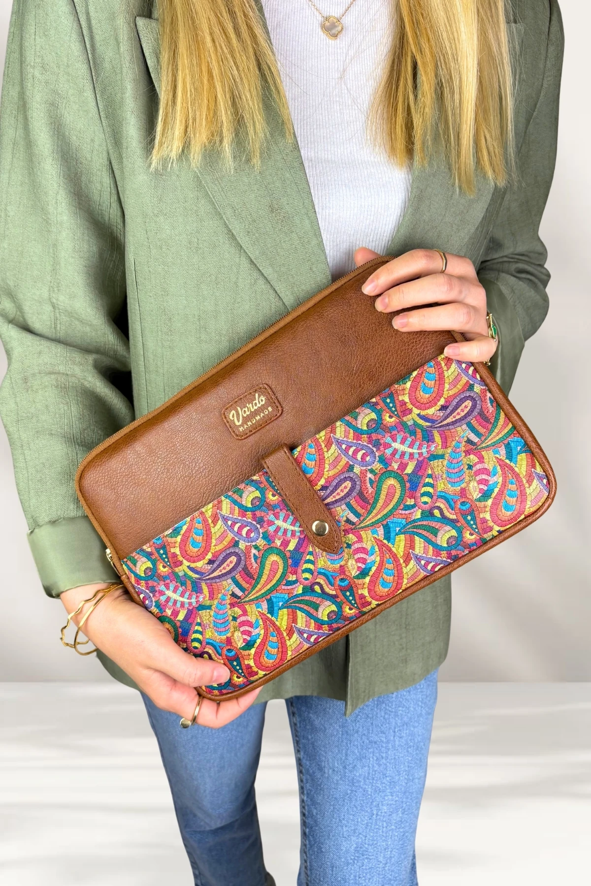 Esmee 10'' 11'' 12'' inç Apple iPad/Samsung Galaxy/Matepad/Huawei Tablet Kılıfı & Clutch Çanta - Taba Renkli Şal Desen