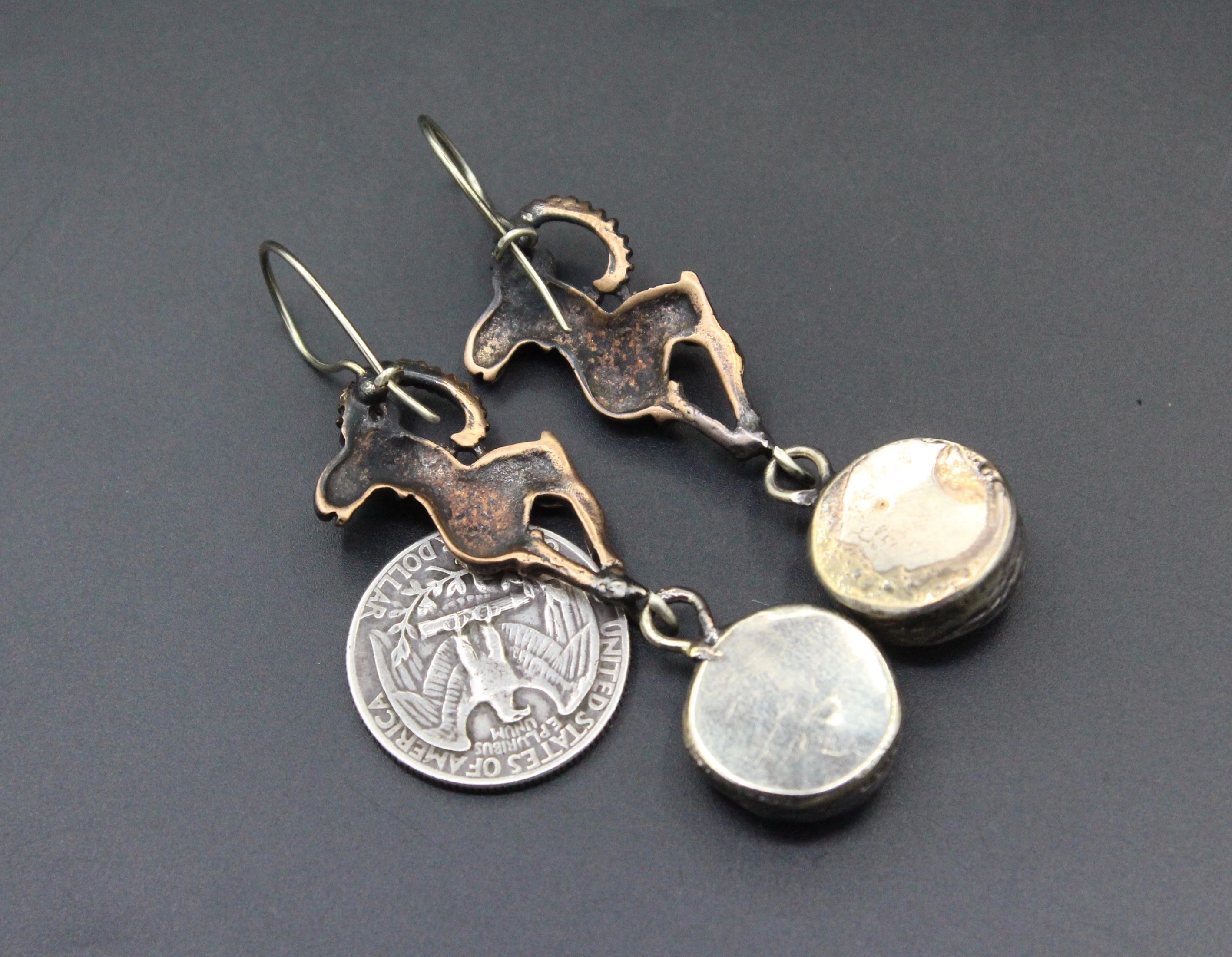 Bronze Küpe, Dağ Keçisi desenli Küpe, Zircon Taşlı Küpe, Boho Küpe, 