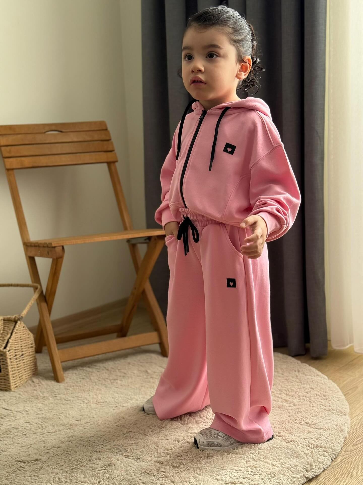 Elena Kalpli Uzun Kollu Takım