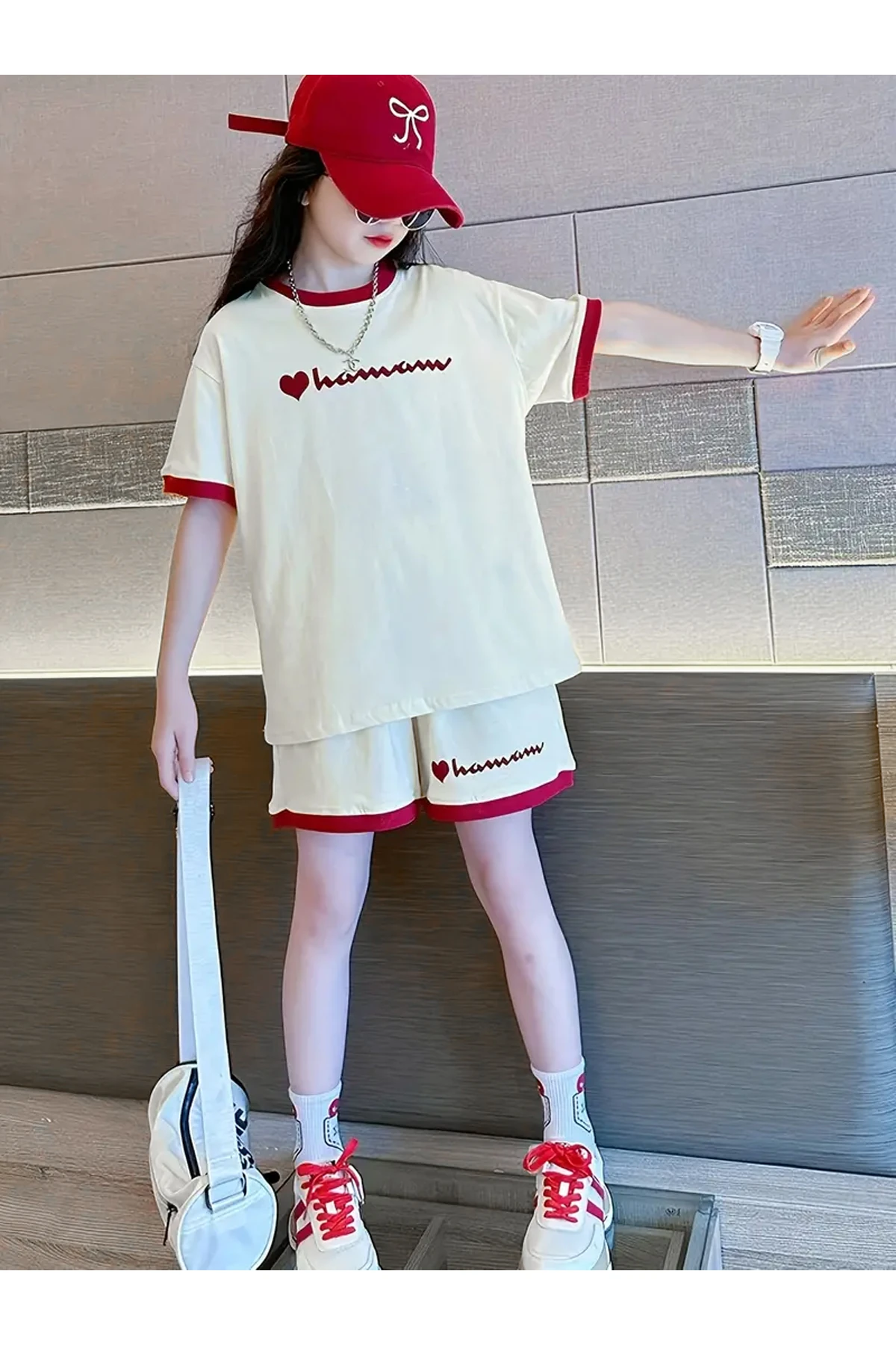 Kız Çocuk 2'li Alt Üst Takım Biye Detaylı Baskılı Şort T-Shirt