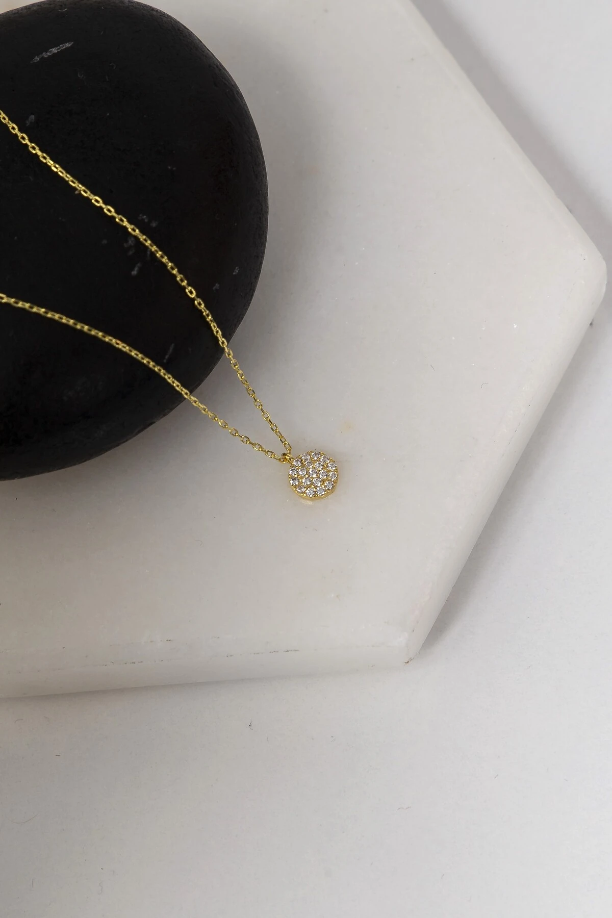 Gümüş Zirkon Taşlı Minimal Gold Kolye