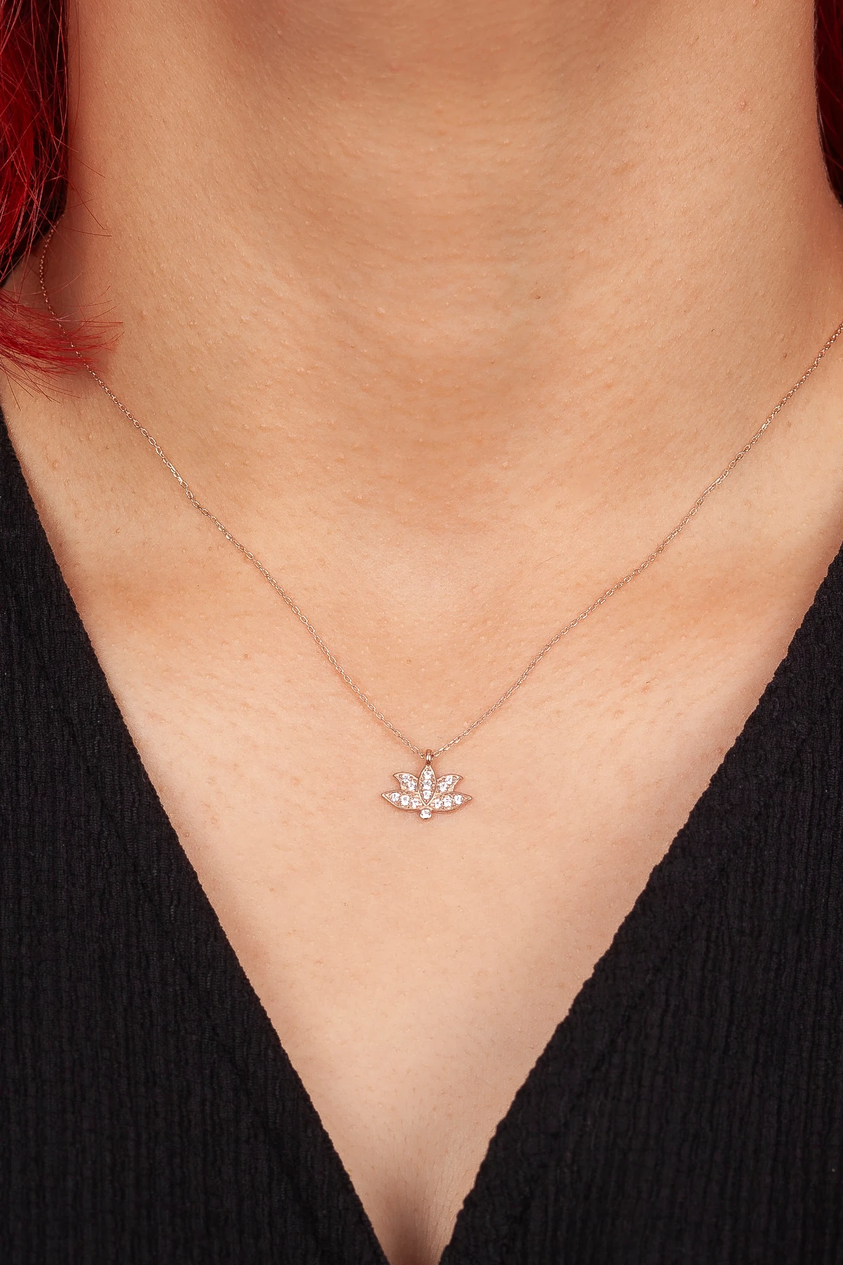 Gümüş Lotus Çiçeği Minimal Rose Kolye